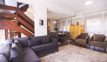 Casa com 4 quartos à venda na Rua Piratini, 416, Bavaria, Gramado por R$ 2.500.000