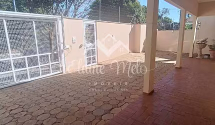 Casa à venda 3 quartos no Jardim Imperador II - Araraquara / SP