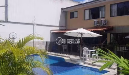 Vendo Linda Casa de Alto Padrão 233m² 5 Qts 3 Suítes no Monteiro - Recife