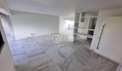 Vendo Apto° de Alto Padrão 200m² 4 Suítes 3 vagas na Praça de Casa Forte
