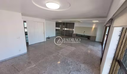 Apto° Alto Padrão com 220m² 4 Suítes 3 Vagas na Jaqueira
