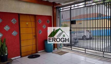 Casa com 3 dormitórios à venda, 100 m² por R$ 690.000,00 - Parque Bandeirante - Santo André/SP