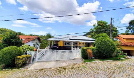 Casa em Condomínio com 3 Qtos - 3Stes à venda, 550 m²  - Mata Paca - Niterói/RJ