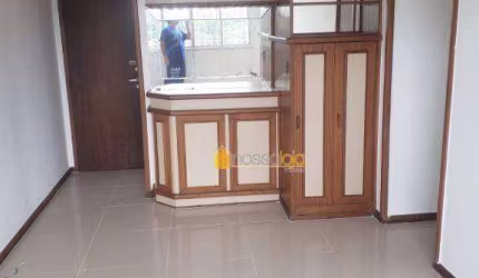 Ótimo apartamento de 02 quartos no Fonseca