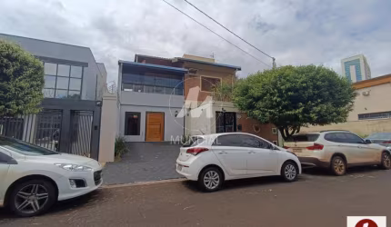 Casa (sobrado na  rua) 4 dormitórios/suite, cozinha planejada