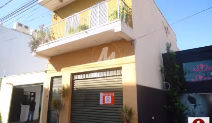Casa (sobrado na  rua) 3 dormitórios