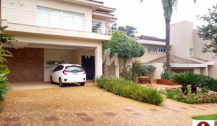 Casa (sobrado em condominio) 4 dormitórios/suite, cozinha planejada, portaria 24hs, em condomínio fechado
