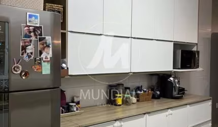 Casa (térrea na rua) 3 dormitórios/suite, cozinha planejada