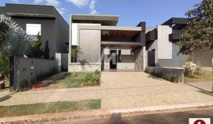 Casa (térrea em condominio) 3 dormitórios/suite, cozinha planejada, portaria 24 horas, em condomínio fechado