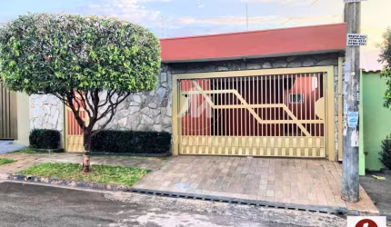 Casa (térrea na rua) 4 dormitórios/suite, cozinha planejada
