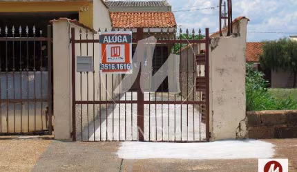 Casa (casa de fundos) 1 dormitórios, cozinha planejada