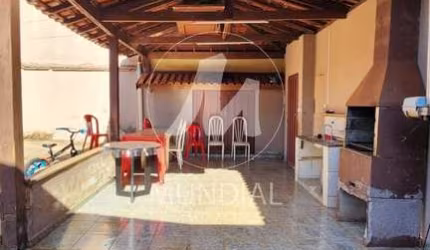 Casa (térrea na rua) 3 dormitórios/suite, cozinha planejada