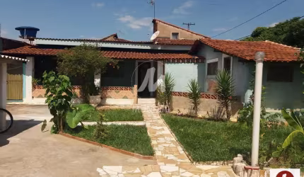Casa (térrea na rua) 2 dormitórios/suite