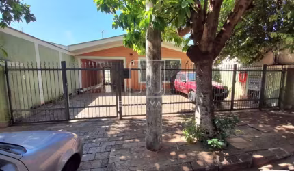 Casa (térrea na rua) 3 dormitórios/suite, cozinha planejada