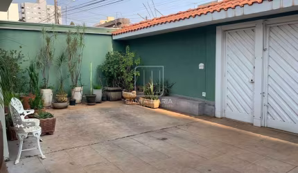 Casa (térrea na rua) 3 dormitórios/suite, cozinha planejada