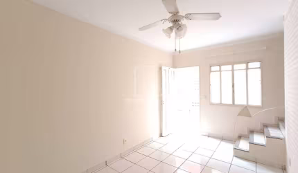 Casa (sobrado em condominio) 2 dormitórios, cozinha planejada, portaria 24 horas, em condomínio fechado
