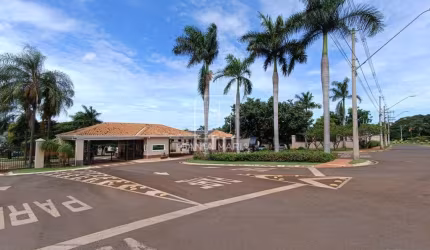 Casa (térrea em condominio) 3 dormitórios/suite, cozinha planejada, portaria 24hs, lazer, espaço gourmet, salão de festa, salão de jogos, em condomínio fechado