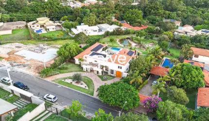 Casa térrea à venda com 4 suítes e 2.940 m² de terreno no Condomínio Terras de Itaici – Indaiatuba/SP.