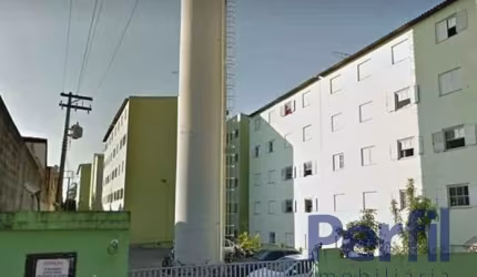 Apartamento com 2 quartos à venda no Jardim América, Poá  por R$ 150.000