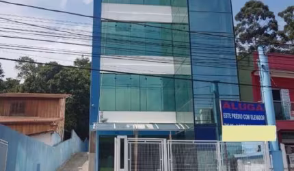 Sala comercial para alugar no Jardim Vitória, Arujá  por R$ 30.000