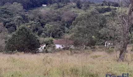 Casa à venda no Jardim Gardênia Azul, Suzano  por R$ 11.000.000