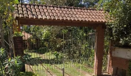 Chácara / sítio com 5 quartos à venda na Rua Tenente Antonio Siqueira, 288, Parque Residencial Itapeti, Mogi das Cruzes por R$ 850.000