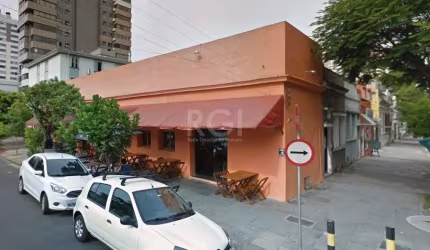 Otimo ponto comercial na rua botafogo esquina gonçalves dias, no centro do bairro menino deus, com área de 107,93m2, ampla e bem localizada para comercio. Próximo de todos os recursos do bairro.