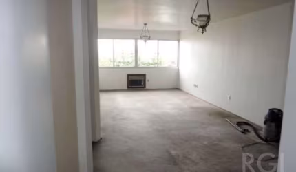 Apartamento de 3 dormitórios, prédio tradicional no bairro Bom Fim, divisa com Moinhos Vento e Rio branco.&lt;BR&gt;Prédio com portaria 24h, salão de festas na cobertura com linda vista para o Guaíba,