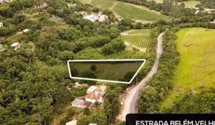 Área localizada nos caminhos rurais de Porto Alegre, estrada Belém Velho, a 10 km do centro de Porto Alegre,  com área de 6396,00 m²,  tudo liberado para venda. Local limpo para construir imóveis ou s