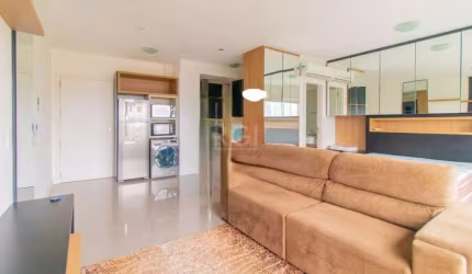Espaçoso studio  com 1 quarto e 1 banheiro no total. Este studio fica situado no 9º andar. O condomínio é bem equipado com diversas instalações, apropriado para quem busca lazer sem sair de casa e fic