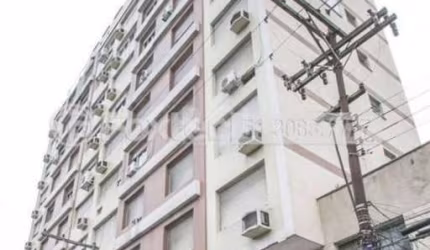 andar alto, de frente com vista panorâmica, com hall de entrada, 03 amplos dormitórios, sendo 01 suite, banheiro social , living com sala de jantar integrada,, ampla cozinha, dependencia de empregada 
