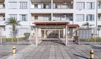 Excelente apartamento 3 dormitórios, dependência, pátio, próximo a todos os recursos.