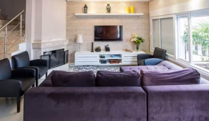Casa - 3 dormitórios, sendo 1 suíte - conceito aberto - Espaço gourmet - 3 vagas&lt;BR&gt;&lt;BR&gt;Excelente casa em conceito aberto, living com lareira, sala de estar, sala de jantar, cozinha e espa