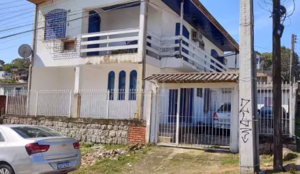 Casa | 4 quartos | 236m2 | 4 vagas | Bairro Vila São José&lt;BR&gt;&lt;BR&gt;Duas casas em alvenaria construídas sobre um terreno de 276,26m2.  A primeira residência possui 145m2 construídos e na part