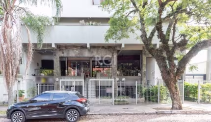 Loja | Tristeza | Zona Sul&lt;BR&gt;&lt;BR&gt;Excelente loja para locação no bairro Tristeza. Loja com 52m² de área, banheiro e cozinha. Piso cerâmico. Estacionamento e fácil acesso de clientes. Local