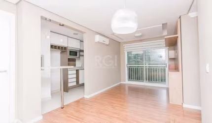 Lindo apartamento térreo semi mobiliado de 03 dormitórios sendo 1 suíte, ficam 3 splits,  banheiro social, cozinha com churrasqueira, forno de embutir, micro-ondas e cocktop da marca Fischer,  área de