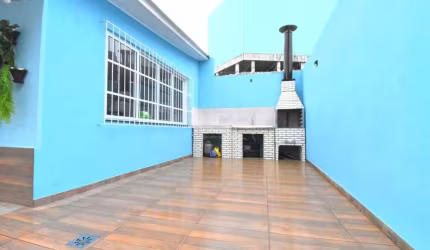 CASA - embaixo loja - Azenha -   total  270 m² superior apartamento moradia, sendo 4 dormitórios, living 2 ambientes, banho social, cozinha ampla e pátio.&lt;BR&gt;Estuda imóvel na composição do negóc