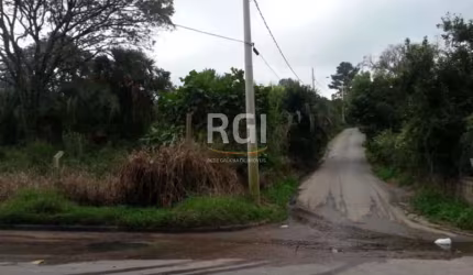 ÁREA DE ESQUINA:&lt;BR&gt;   - 54m² DE FRENTE  &lt;BR&gt;   - 132m² LINDEIRO&lt;BR&gt;   - 119m² RUA FLORESTA&lt;BR&gt;   ***ANALISA PROPOSTA***  &lt;BR&gt;Atenção!&lt;BR&gt;Reduziu de 3900 mil para 2