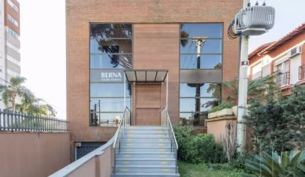 Prédio comercial | VENDA E LOCAÇÃO - 797 m² construídos | desocupado | ocupação imediata | 500 m do zaffari da av. Otto niemeyer | bairro tristeza | zona sul | porto alegre.&lt;BR&gt;&lt;BR&gt;comece 