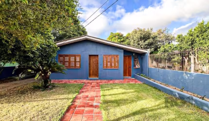 Ótima residência com 3 dorm sendo uma suite, living amplo,  lavabo, cozinha, pátio grande,, garagem  com churrasqueira&lt;BR&gt;Todo o forro em gesso, casa bem conservada.&lt;BR&gt;Ótimo pátio, terren