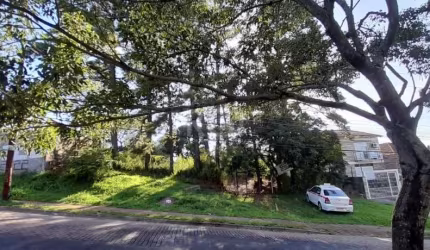 Excelente área, perto de comércios, supermercados e escolas, se enquadra para imóvel residencial ou investidores que buscam uma ótima localização para construir, terreno com  com 1.625,00 m². Agende s