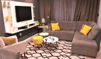 Ótima casa de 67,14 m² distribuídos em espaçoso living 2 ambientes, cozinha planejada, área de serviço, banheiro social, área gourmet com churrasqueira, amplo pátio e vaga de garagem para até 3 carros