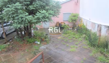 Terreno com Casa Mista  10,50 x 30,00&lt;BR&gt;Aceita financiamento