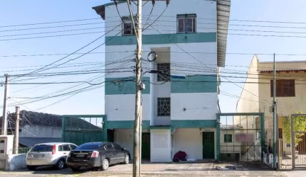 Prédio com 1063m², distribuídos em quatro pavimentos, em torno de 16 vagas de garagem cobertas, com elevador, terraço com churrasqueira e espaço gourmet. Imóvel com uma boa estrutura construtiva.Venha