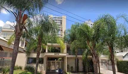 Excelente Apartamento Garden com 3 dormitórios, sendo 1 suíte, cozinha, amplo living, ensolarado e ventilado. 02 vagas cobertas escrituradas. Condomínio com infraestrutura completa de lazer, sendo pis