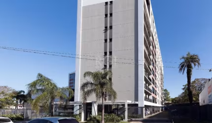 Porteira fechada!!!!!!!!!!!!!!&lt;BR&gt; Apartamento com  belissima vista.&lt;BR&gt;Decorado com muito bom gosto.&lt;BR&gt;Duplex, dois dormitorios reversível para tres, com suíte master (hidromassage