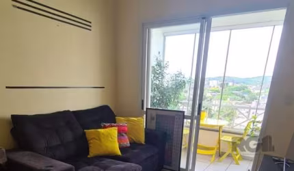 Ótimo apartamento à venda no Residencial Plaza Cristal, em Porto Alegre. Com 64,65m² de área privativa, esse apartamento possui 3 dormitórios, andar alto, ótimo estado de conservação. Uma vaga de gara