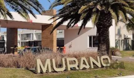 Conheça esta incrível casa em condomínio no Murano, Fase 3, localizada na Estrada do Mar KM 37, no bairro Araçá, em Capão da Canoa. Com área privativa de 144 m², este imóvel é perfeito para proporcion