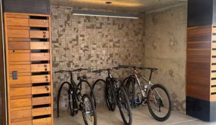 Excelente oportunidade Apartamento  impecável  living amplo com dois ambientes ,  cozinha americana  com área de serviço integrada , e sacada com churrasqueira , dois dormitórios e um banheiro social 