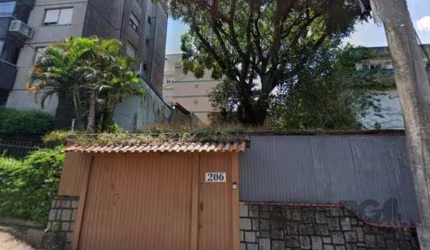 Terreno próximo ao Iguatemi, ideal para construtoras!&lt;BR&gt;Fica apenas a oito  minutos a pé do Bourbon Country. e 12minutos a pé do Iguatemi. &lt;BR&gt;Ótima localização.&lt;BR&gt;10m x 30m  (Poss
